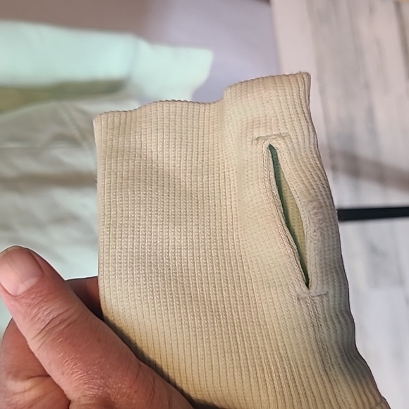 Lululemon Scuba Hoodie Mint Green Size 6 - Picture 6 of 7